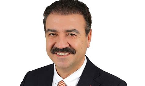 Bursa Gürsu မြို့တော်ဝန် ကိုယ်စားလှယ်လောင်း Halit Şefikoğlu သည် AK ပါတီ၏မျက်နှာသာဖြင့် အမှီအခိုကင်းစွာ နုတ်ထွက်ခဲ့သည်